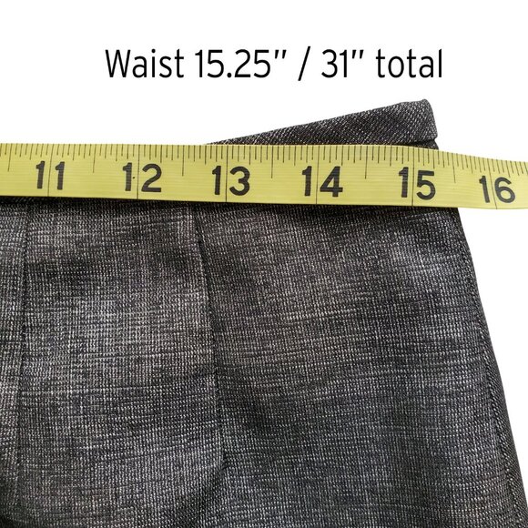 Le Suit Gray 3 Button Front Business Suit Skirt Set Size 4 - Picture 13 of 16